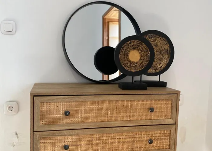 Olive Bay Retreat 兰皮